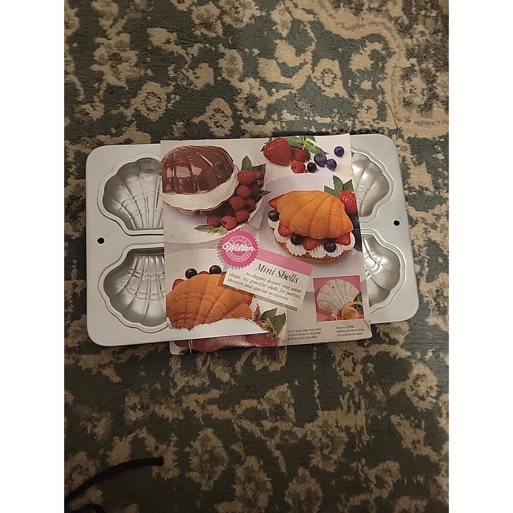 Wilton MINI 6 SHELLS CAKE PAN #2105-4396 Dessert Party Candy Single Serving